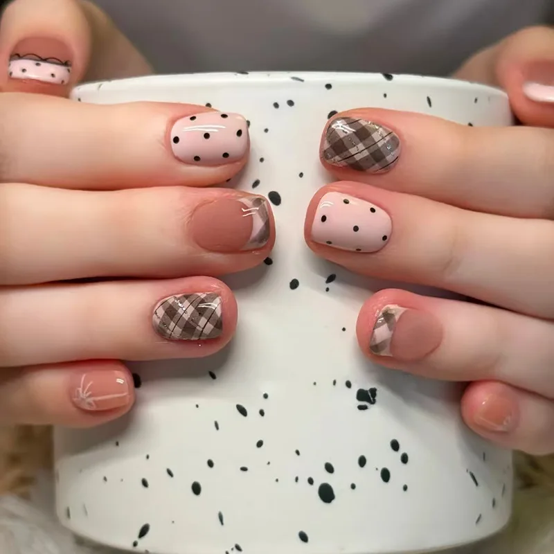 

24Pcs Sweet Pink French Press on False Nails Shiny Powder Plaid Bow Fake Nails Full Cover Lace Polka Dot Wearable Manicure Tips