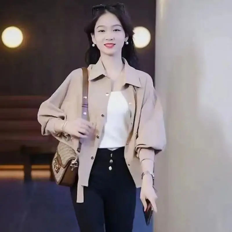 봄과 가을 신상 디자인 니치 셔츠 여성용 긴팔 셔츠 패셔너블한 나이 감소 효과 루즈 슬림핏 탑 얇은 재킷