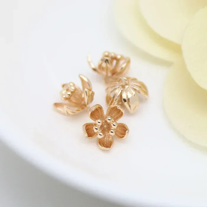 (1564)6 Stück 5x9mm 24 Karat vergoldet Messing Pflaumen blume Charms hochwertige DIY Schmuck Zubehör