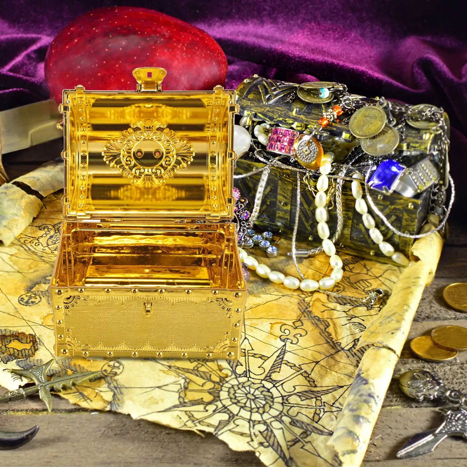 

Treasure Box Props Vintage Style Small Chest Pirate Party Favor Boxes with Lock Plastic Tiny Toy
