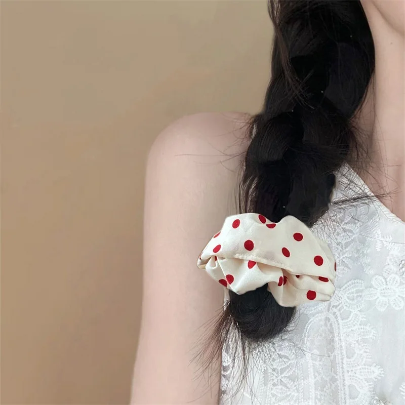 2025 Nowy Rok Polka Dot White Red Scrunchies Student Girls Hair Ties Ropes Women Low Ponytail Holder Large Elastic Hair Bands — zdjęcie 3
