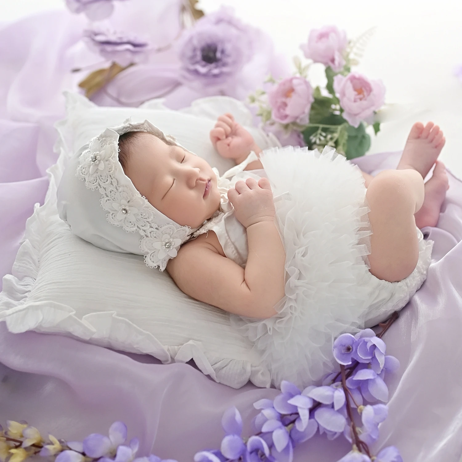 newborn-tutu-dress-backless-lace-ruffle-infant-romper-with-hat-white-newborn-girl-outfit-princess-clothes-baby-photography-props