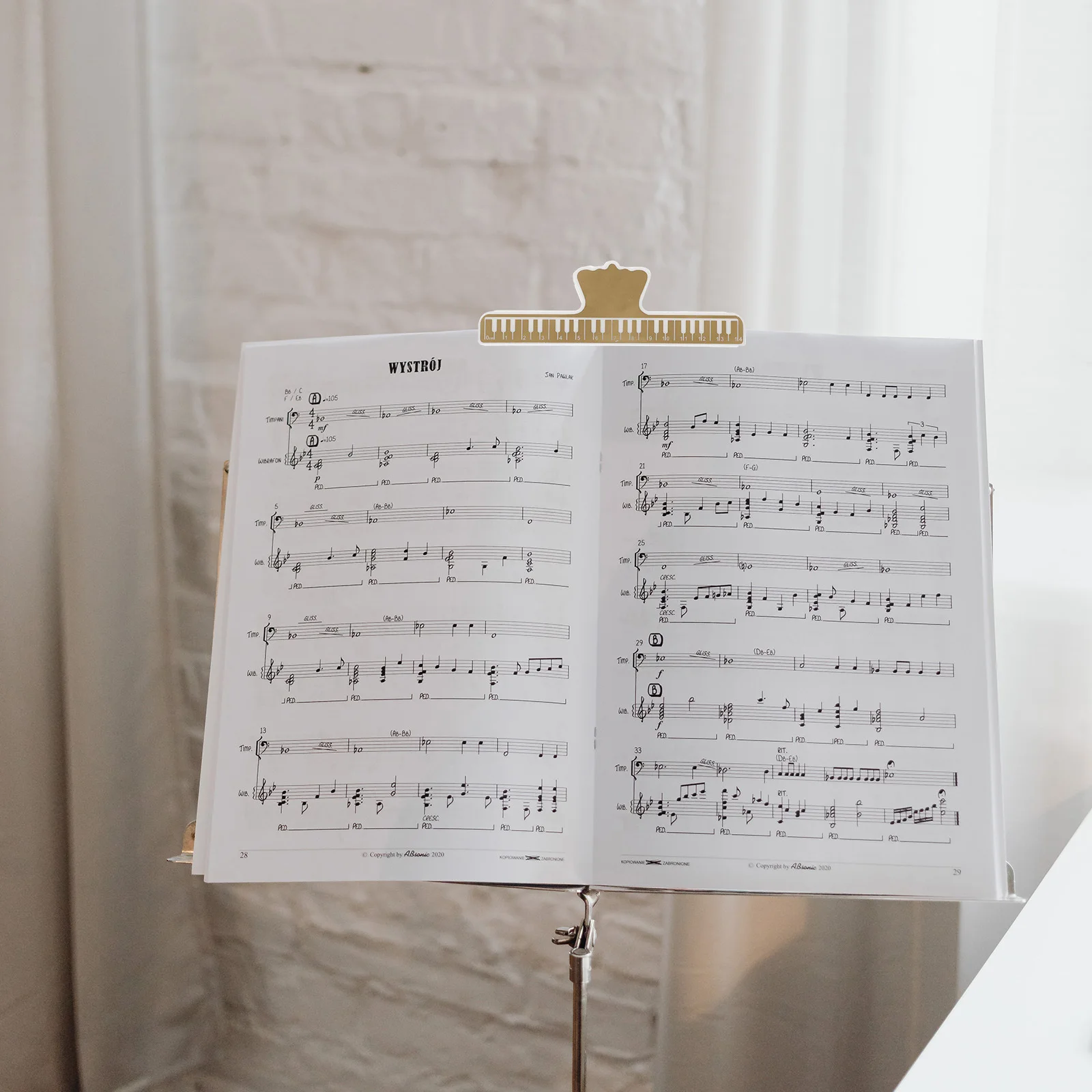 

5Pcs Music Page Holder Smooth Sheet Clip for Score Book Wind Resistant Long Life Creative Reading Aid Piano Practice Tool