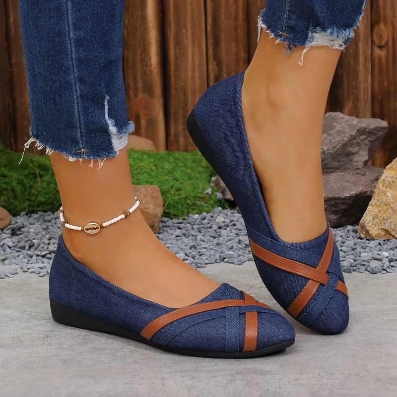 2025 الربيع والخريف جديد عصري تنفس أحذية مسطحة مريحة المضادة للانزلاق أحذية نسائية كبيرة حذاء كاجوال