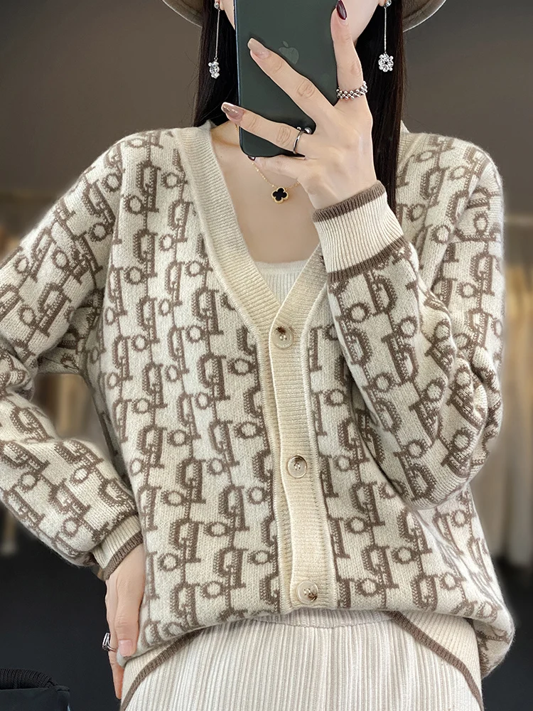 Women V-neck Heavy Duty Sweater Cardigan Cable Knitting Wool Sweater Autumn Winter Soft Long Sleeve 100% Merino Wool Knitwear