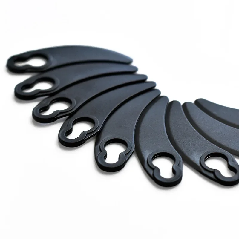 Accessori per attrezzi da giardino Tosaerba a mezzaluna piccola nera Lama in plastica Tosaerba Frullino per prato Lama in plastica per falciatura durevole * 3 pezzi