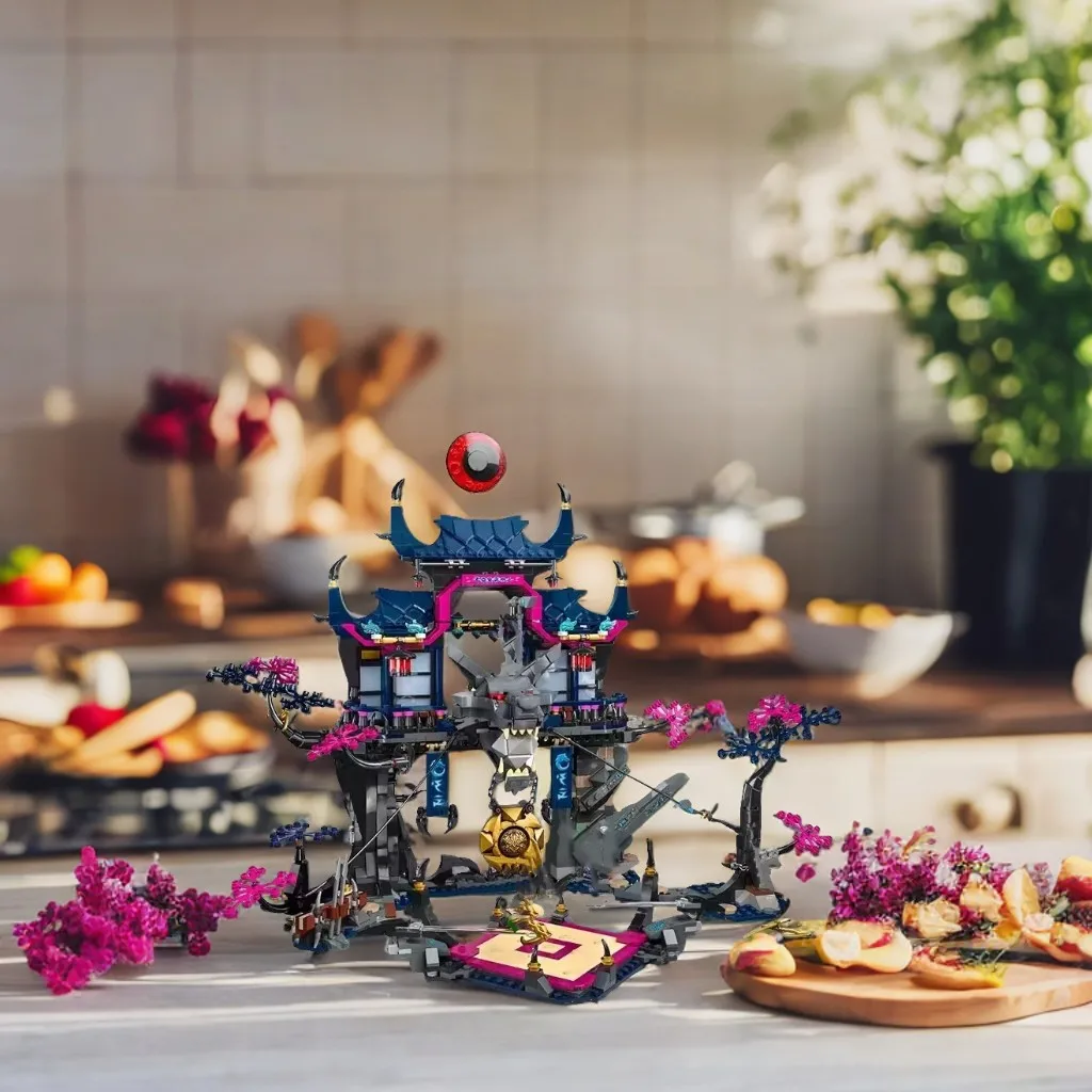 

1100pcs building shrine model decoration wolf mask building block toy birthday gift strategy building block toy friend