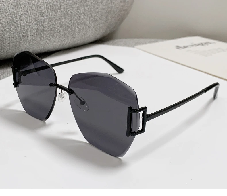 Hochwertige rahmenlose Sonnenbrille in neuer Farbverlauf, polygonale Damenbrille mit großem Rahmen 90252 – Detail 9