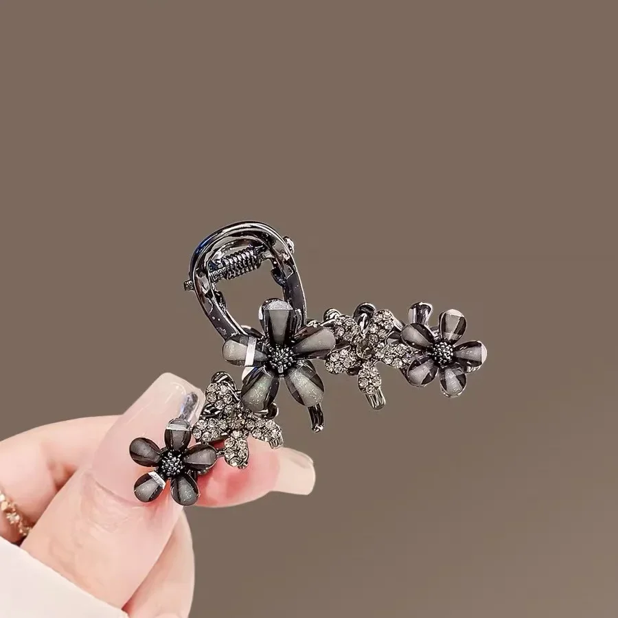 Pinza para el pelo de flor esmaltada con diamantes de imitación negros de alta gama, exquisita pinza para el pelo medio atada en la parte posterior de la cabeza para mujer, accesorios para el cabello con temperamento