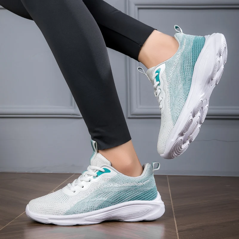 2024 Hardloopschoenen Dames Ademende Sneakers Zomer Air Mesh Dames Sportschoenen Casual Outdoor Veters Trainingsschoenen