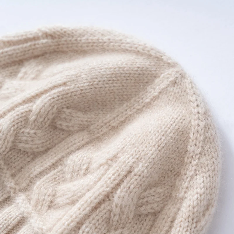 100% hochwertige Kaschmirmütze für Damen, weiche, warme Wintermütze, gestrickte, lässige Outdoor-Mütze in Unifarbe mit geripptem Twist-Muster. – Detail 6