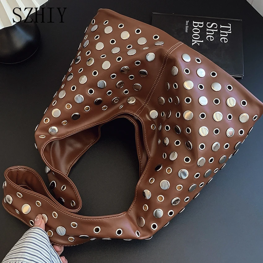 

Luxury Designer Shoulder Bag for Women Vintage Classic Punk Personalized Rivet Pocket Motorcycle Girl Shoulder Bag Bolsos Lujo