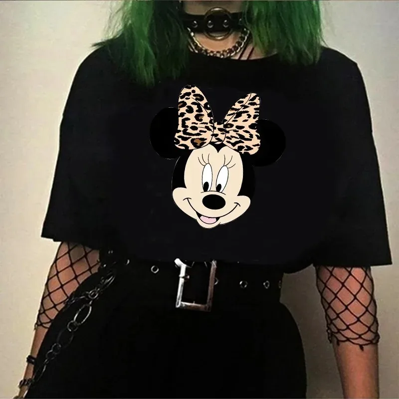 ميكي ميني تي شيرت القطن قصير الأكمام الكورية أنيمي أنيمي Harajuku زوجين عادية ميكي ماوس موضة الوالدين والطفل الزي