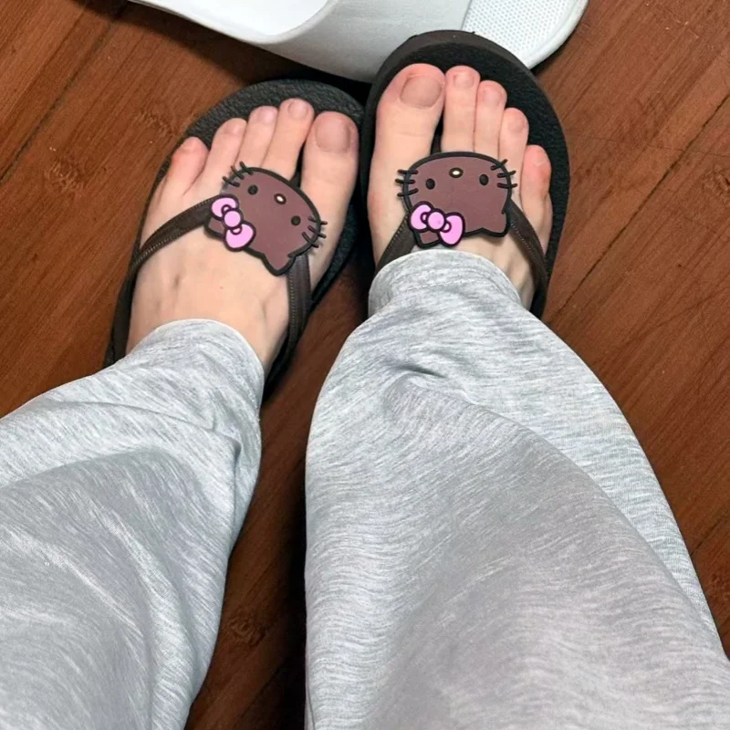 

Cute Hello Kitty Slippers Sanrio Home Flat Sandals Women Outdoor Wear Anti-Slip Sandals Cartoon Travel Beach Flip Flops Gift