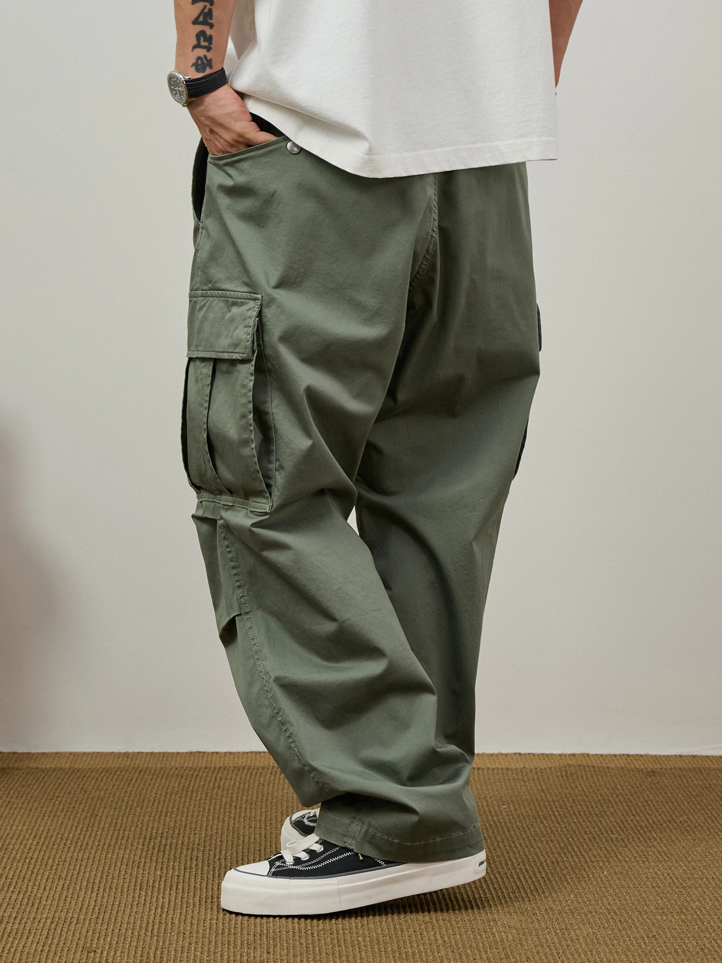 Broshood Men's Casual Loose Fit Workwear Pants Retro Washed Lightweight Eight Pocket Micro Cone Leisure Work Trousers