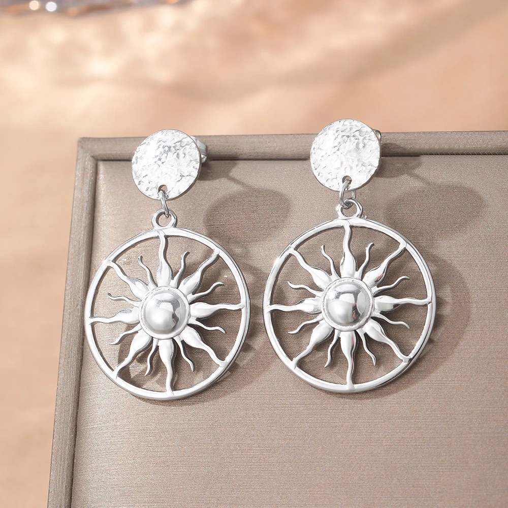 Stainless Steel Earrings Light Luxury Personalized Sunflower Circle Dangle Earrings For Women Jewelry Daily Commuter Matching