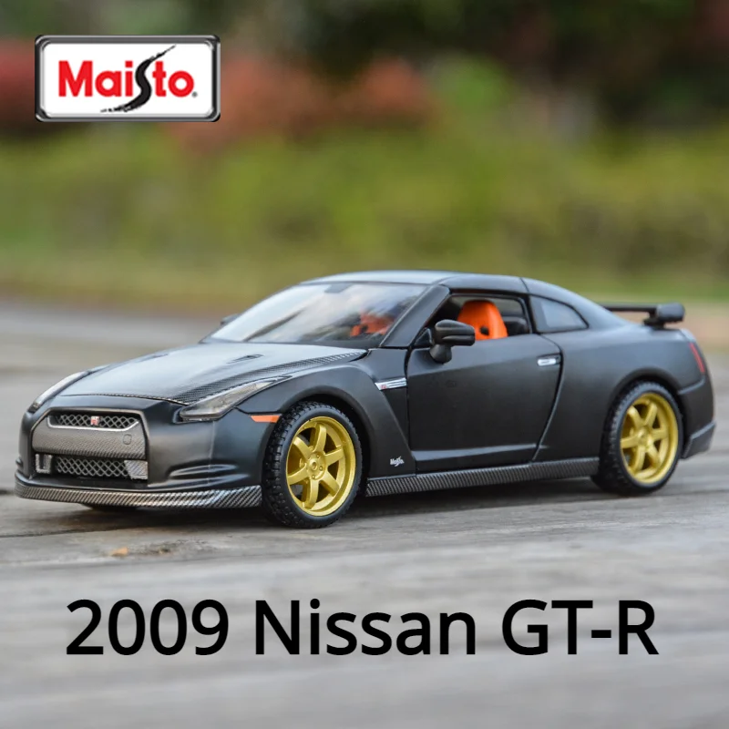 

Maisto 1:24 2009 Nissan GT-R sports car Modified version Diecast Car Metal Alloy Model Car Children's toys collection gifts B794