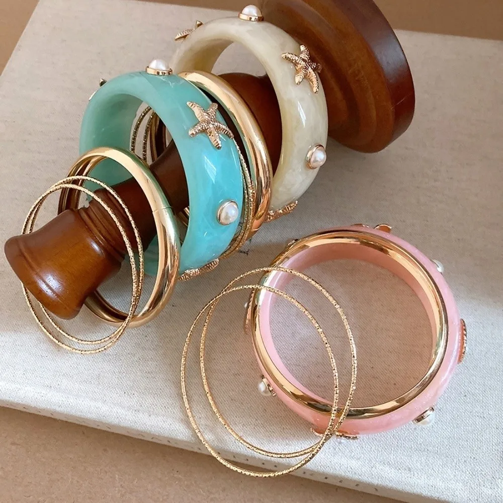 4Pcs Conch Shell Pearl Resin Starfish Bracelets Set Handicraft Bangle on Hand Starfish Bangle Kit 4PCS Vacation Style