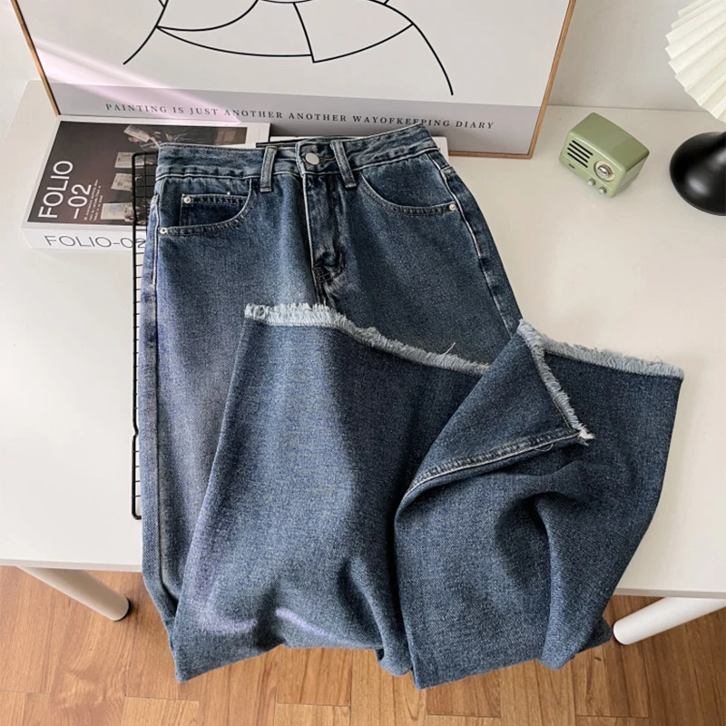 جينز ريترو مغسول عالي الخصر للنساء موضة الخريف حافة خام متعددة الاستخدامات مستقيمة الساق واسعة الساق طول الأرض سروال جديد