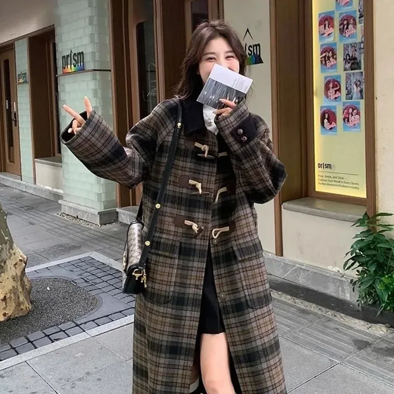 Vintage Plaid Woolen Jacket Women Overcoat Autumn Winter 2025 New Fashion Loose Duffle Buckle Mid-Length Wool Windbreakers Coat