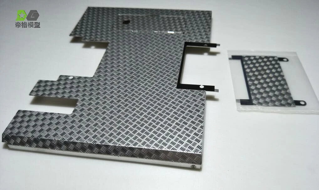 DG Model Decorative Anti‑Slip Plate, Upgrade Parts for Tamiya 1/14 RC Tractor & Dump Truck MAN TGX 56325 DIY Accessories