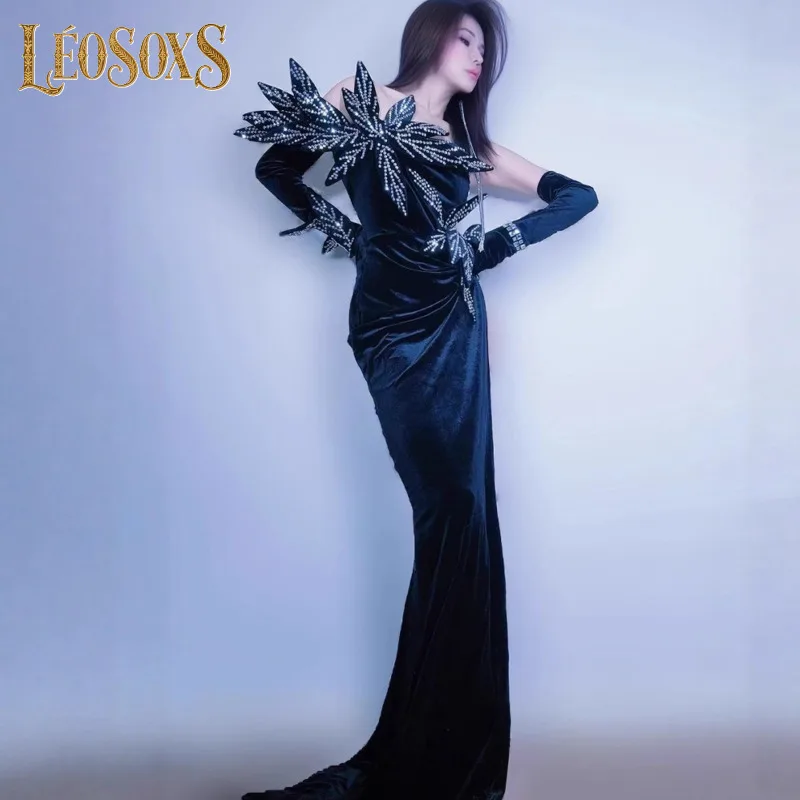 

LEOSOXS 2025 Autumn New Three-Dimensional Diamond Flower Sexy Off Shoulder Black Velvet Dress Evening Party Performance Dress
