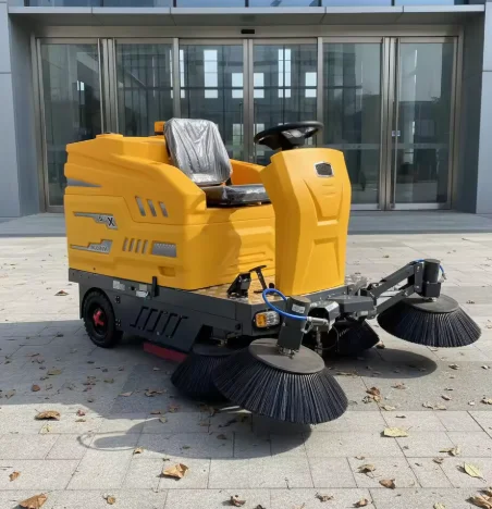 

Customized Vacuum Street Cleaning Machine Industrial Floor Sweeper With Spray