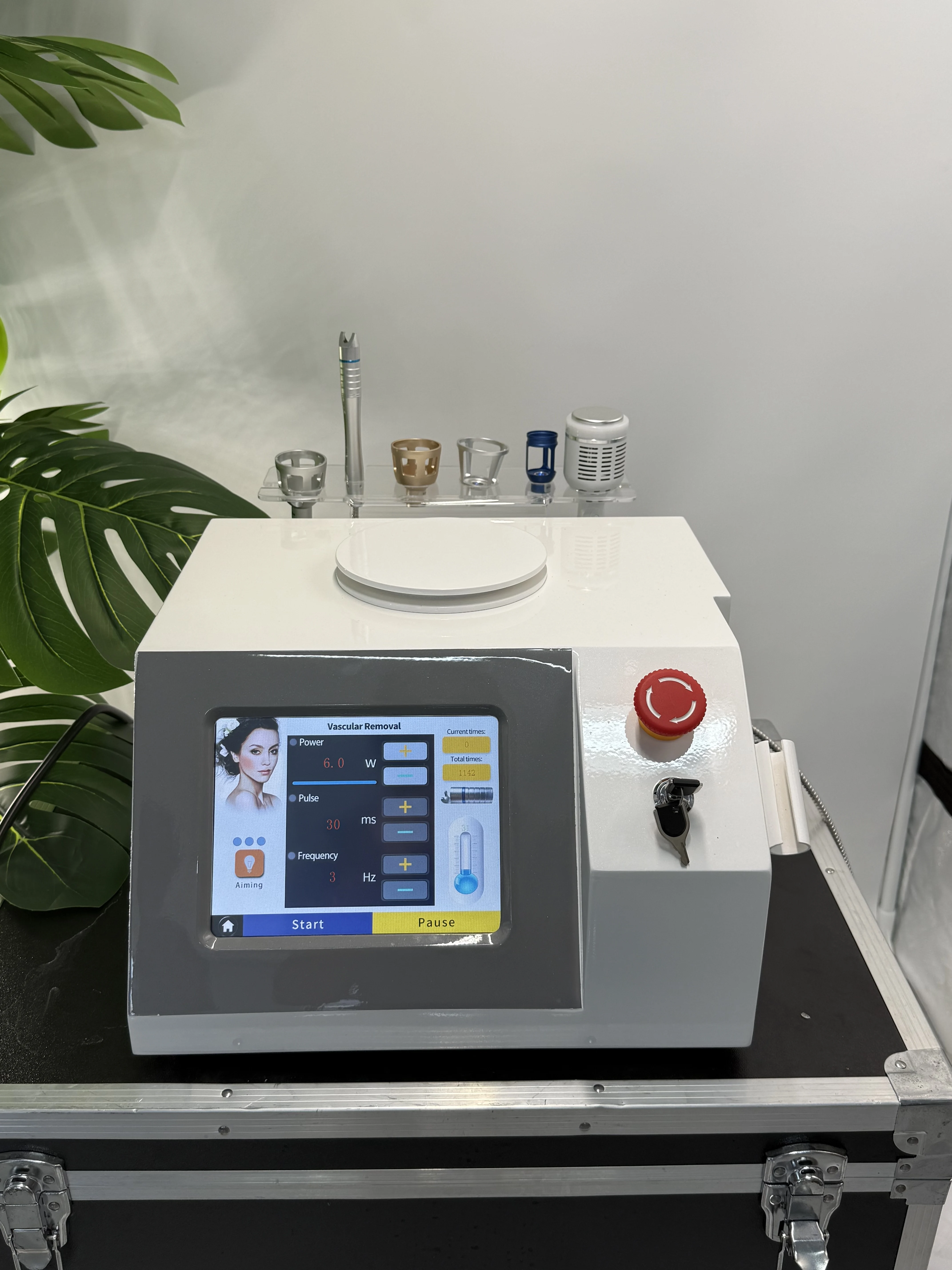 

Горячая распродажа: Профессиональный аппарат 980 Spider для удаления вирусных инфекций, сжигания жира, лечения грибка ногтей и ухода за лицом для салонов красоты.