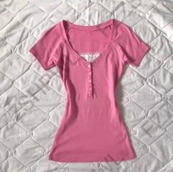 Y2K Sweet Cool Coquette Pink Henley Tops Women Lace Trim V-Neck Short Sleeve Slim Fit T-Shirt Retro Summer Preppy Pink Pullover