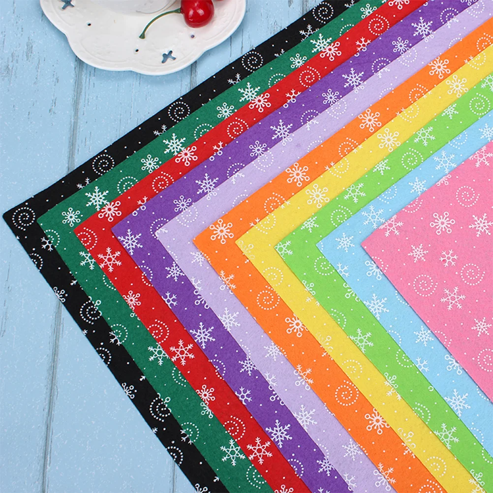 

10Pcs Non-Woven Fabrics Christmas Snowflake Pattern Cloth DIY Craft Fabric for Kids 30x30cm Red Creative Gifts