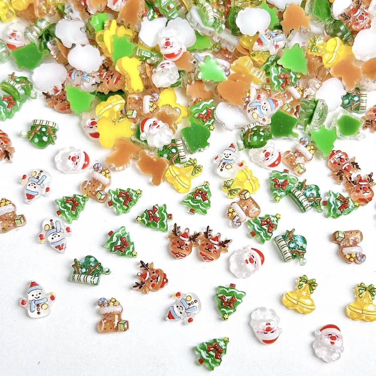 

50PCS Christmas Series 3D Resin Santa Claus Elk Nail Art Decoration Cute Cartoon Bell Snowman Hat Nail Charms For Manicure DIY