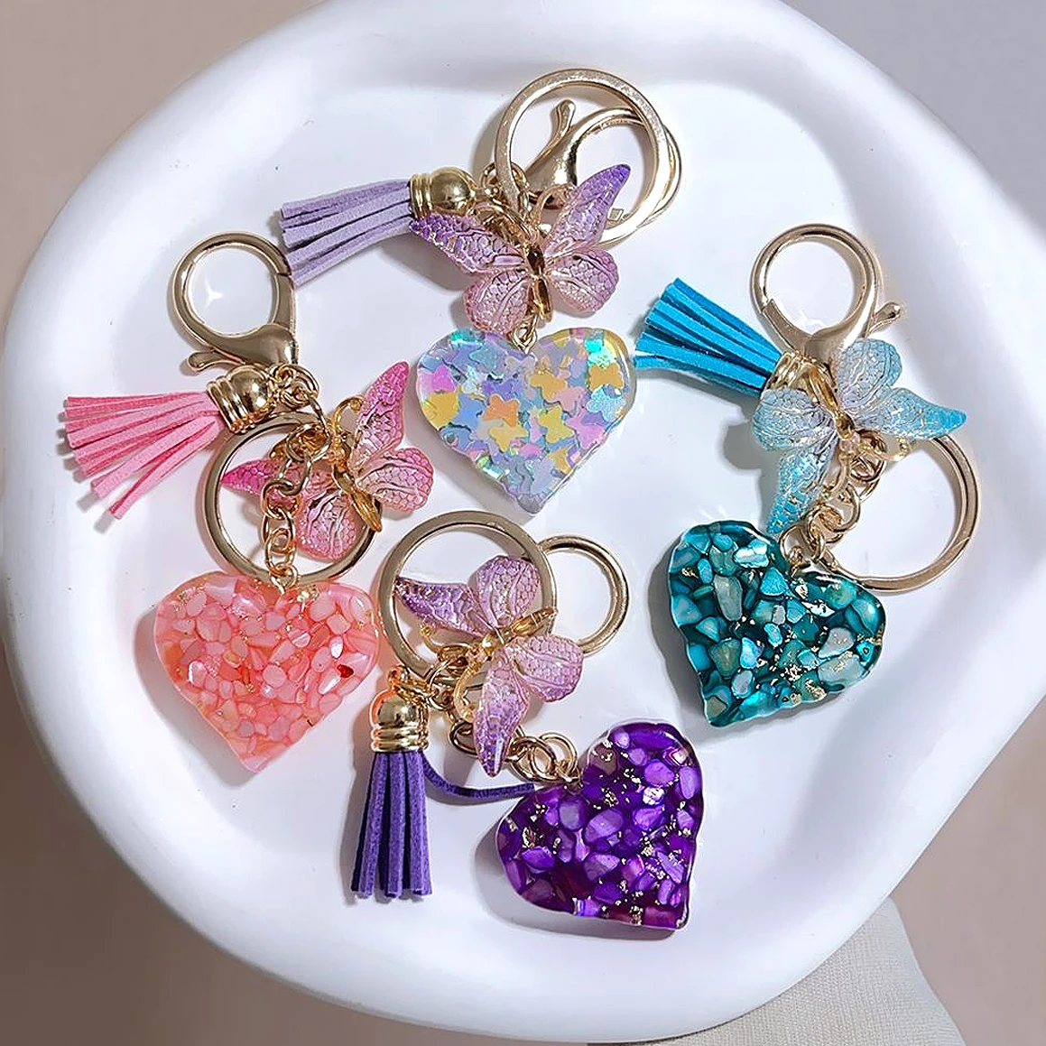 Fashion Heart Charms Keychains With Butterfly Tassel Shiny Stone Filled Resin Keyrings For Women Handbag Backpack Decor Ornament