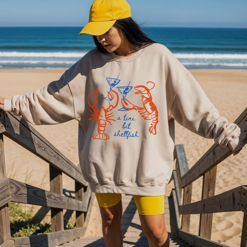 

Lobster Martini Hoodie Lobster La Dolce Vita Pullover Fisherman Aesthetic Sweatshirt Coastal Lobster Tops Winter Thermal Hoodie