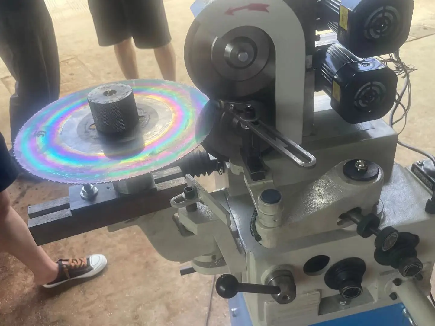 Manufacture Sells SG-450 Hss Circular Saw Blade Slotting  Grinding Sharpening Machine