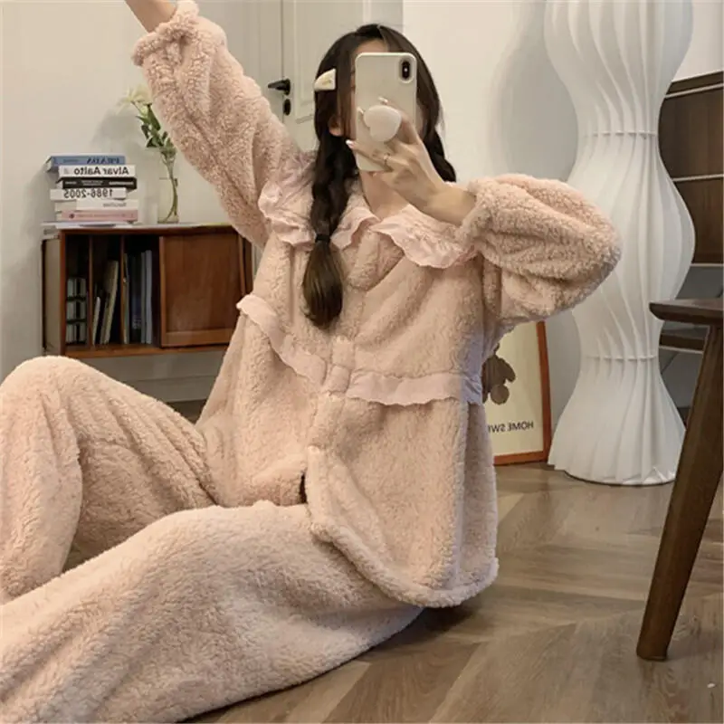 

Hot Coral Fleece Leisure Wear Spring and Autumn Seasons Sweet Lace Princess Style Homewear Suit Two-Piece Set Dopamine New Style
