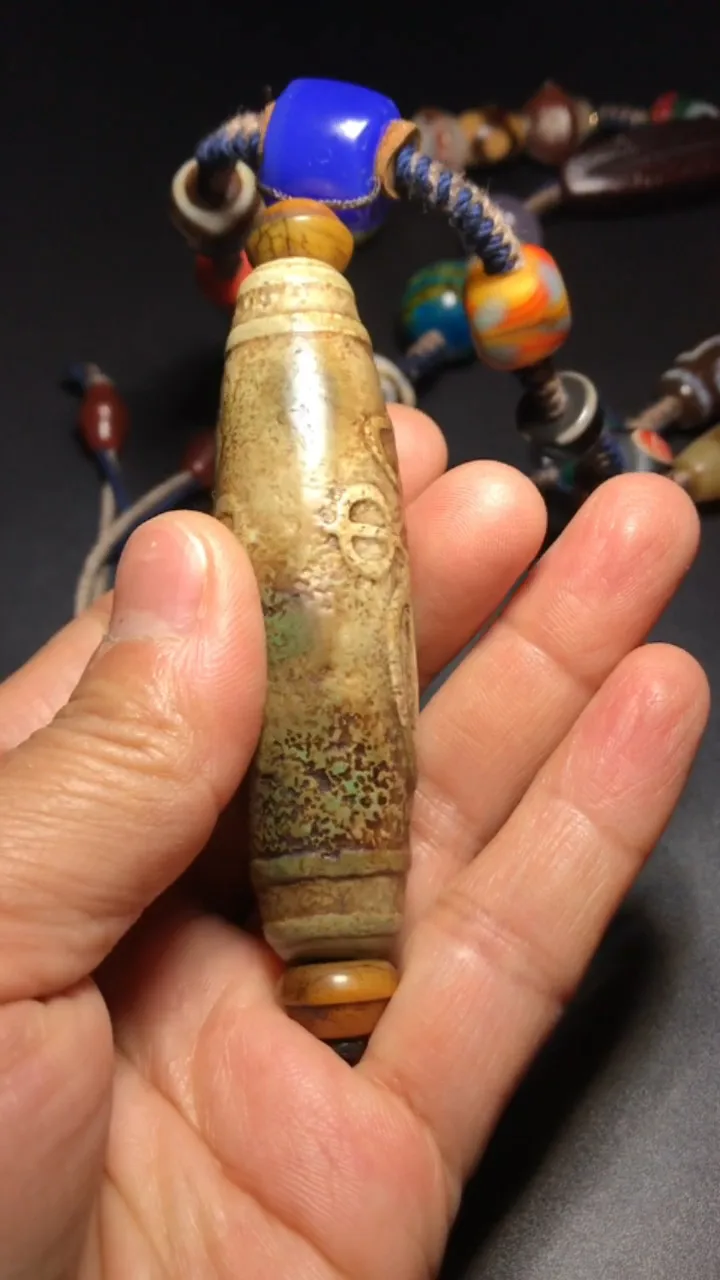 Tibetan Old Agate Multiple patterns Dzi Carved Magic tool Beads Necklace J0428