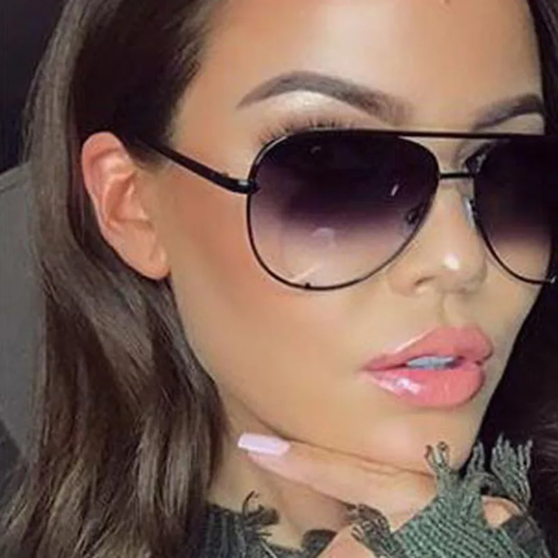 Klassische Vintage-Sonnenbrille für Damen, Luxusmarken-Designer-Brille, modische Retro-Sonnenbrille mit schwarzem Farbverlauf im Aviator-Stil