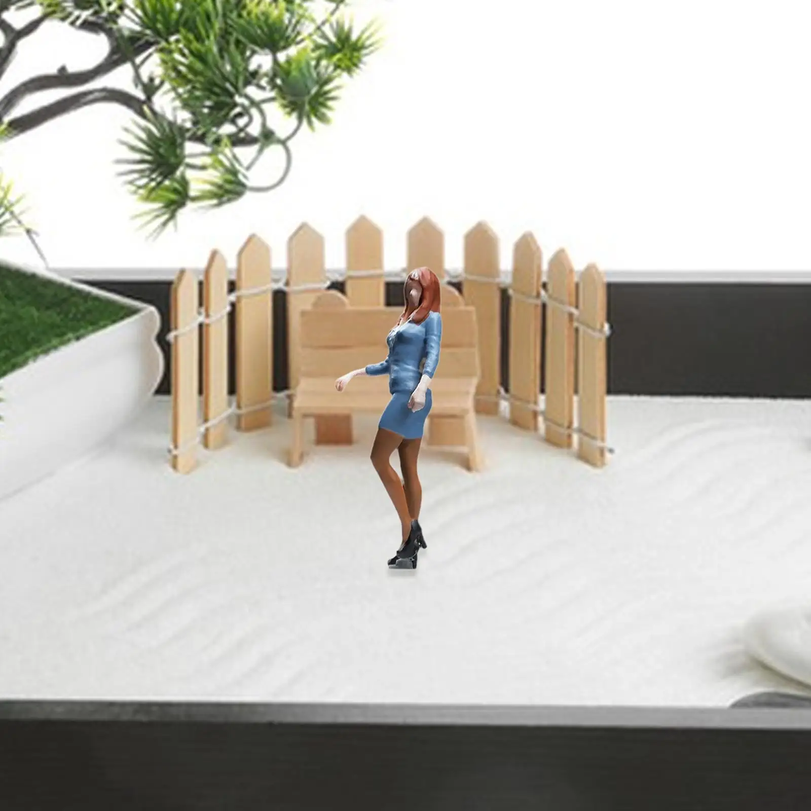 

1:64 Scale Miniature Figure Diorama Figure Collectible Women Model Miniature Figurine for Micro Landscape Architecture Model