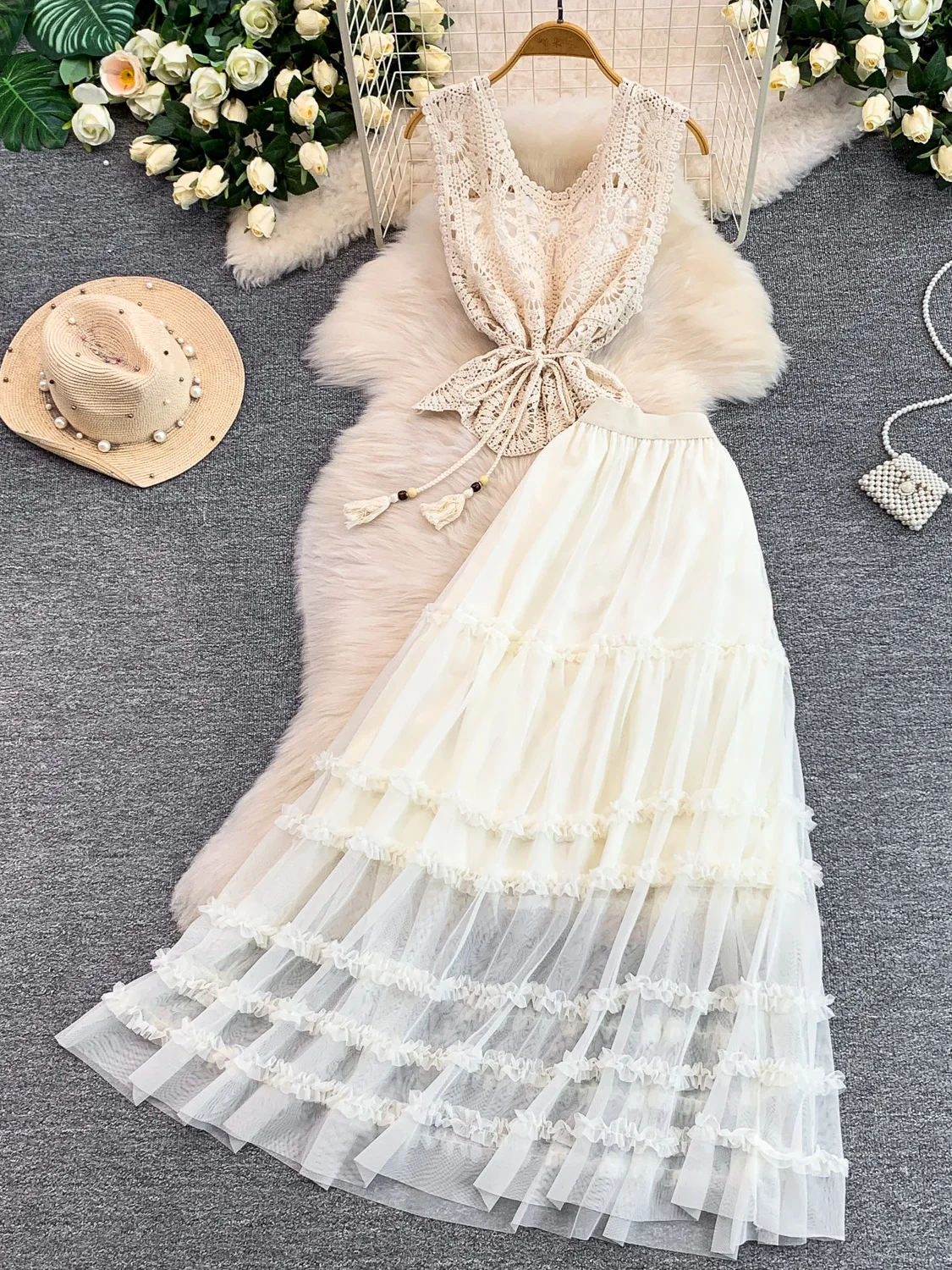 Sweet Summer Vacation Style Knitted Hollow out Top with Chest Pad Three Piece Set High Waist Cake Skirt V Neck Sleeveless