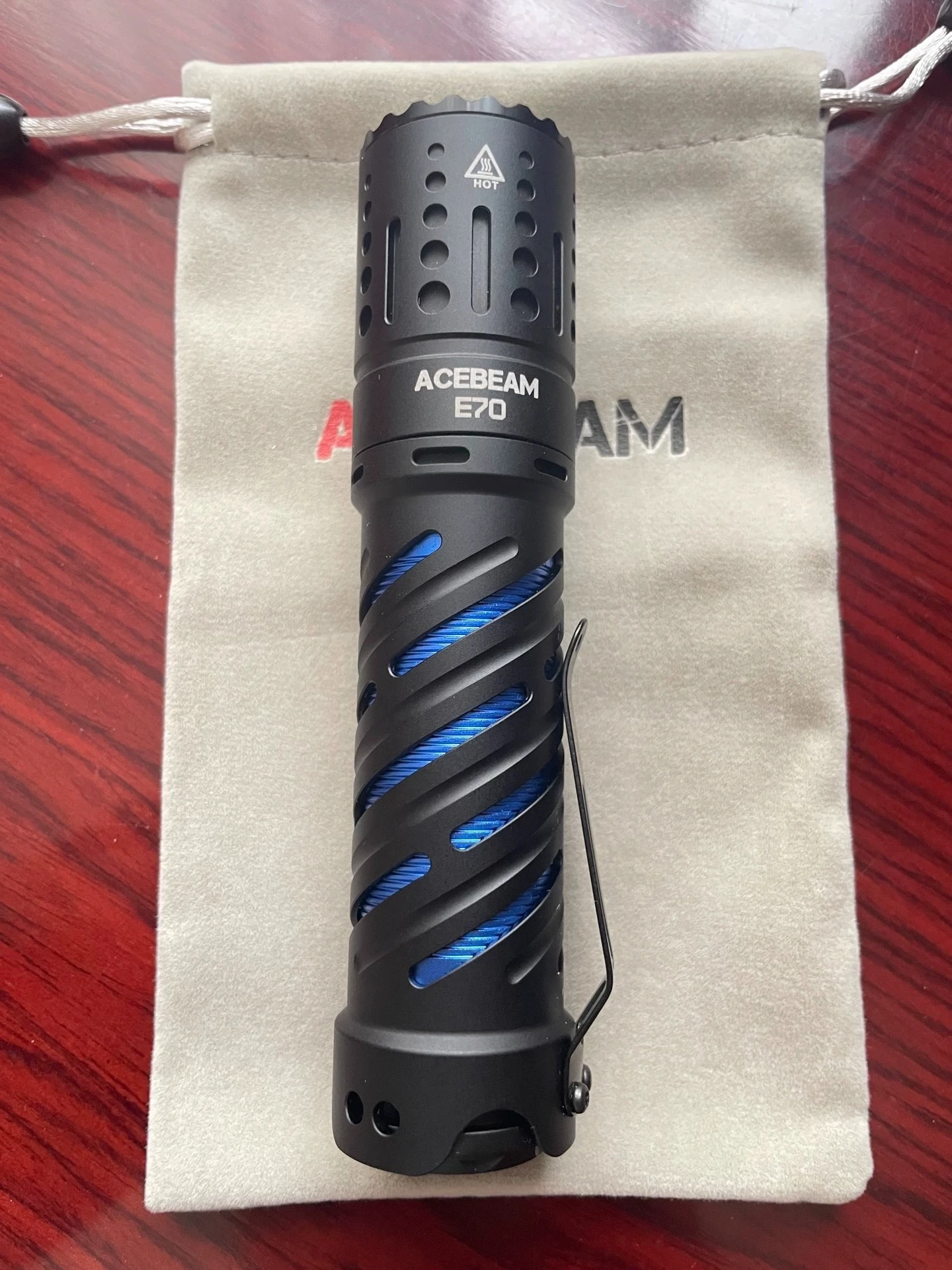 

ACEBEAM E70 Outdoor Portable Strong Light Compact 4600 Lumens EDC Flashlight