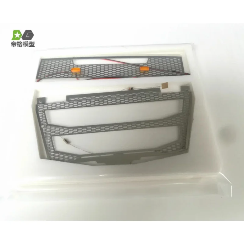 

RC 1/14 Air Inlet Cover With Light Grille for Volvo Tamiya Truck Trailer DIY Parts