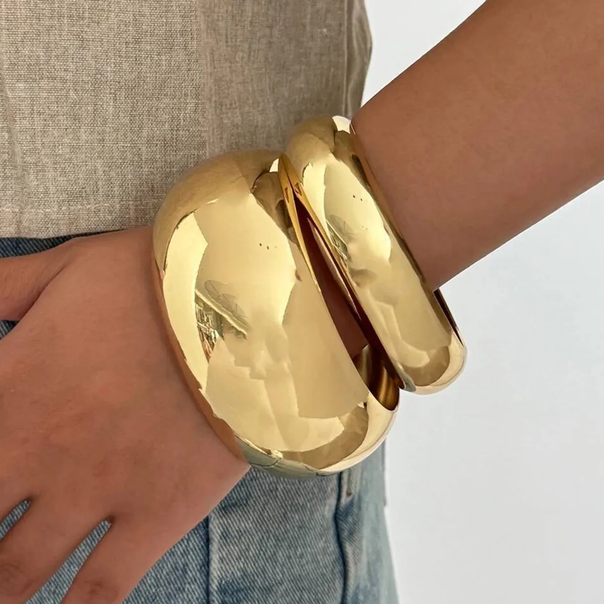 

Gold Color Chunky Metal Bangles for Women Punk Smooth Geometric round Bracelet Stackable Grunge Jewelry Exaggerated