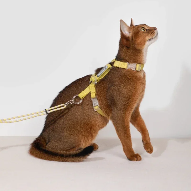 HiDREAM®Adjustable Cat Harness and Leash Set, Light Weight, Reflective Logo, Durable, Original Design, Escape Proof
