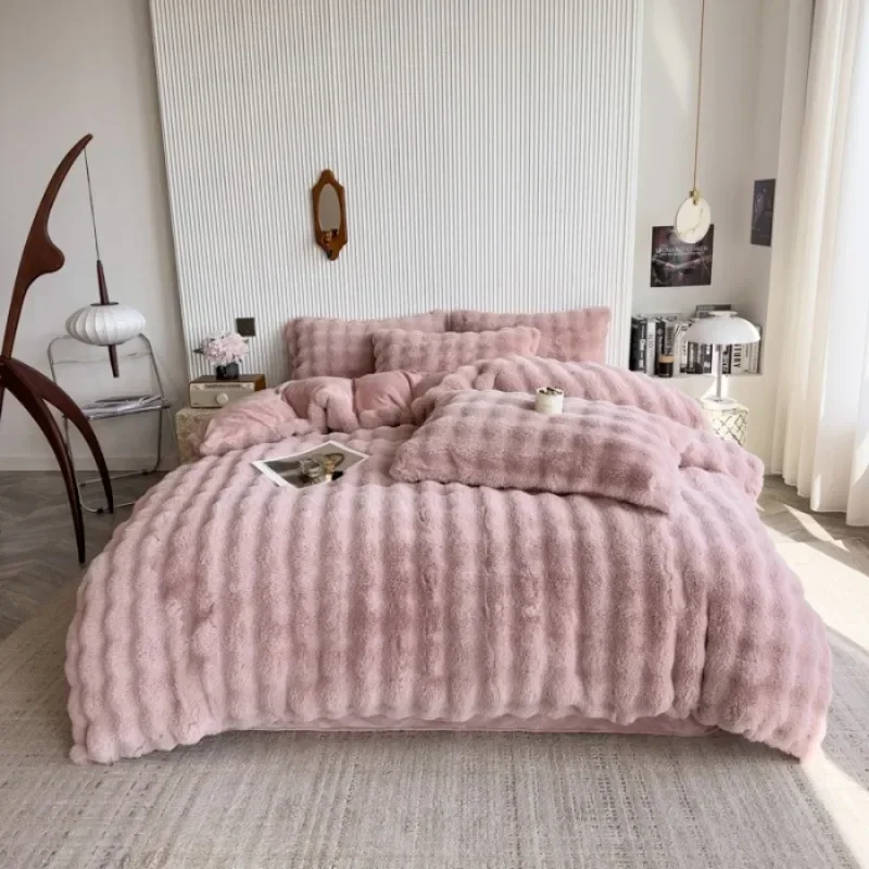 

Winter Bubble Rabbit Fleece Four-piece Set Milk Fleece Thickened Flannel Warm Coral Fleece Quilt Cover