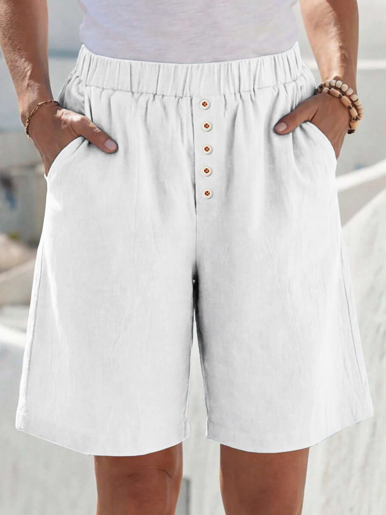 Summer Ladies Casual Loose Pocket Buttoned Linen Shorts Comfortable Breathable Loose Fit Short Pants for Women