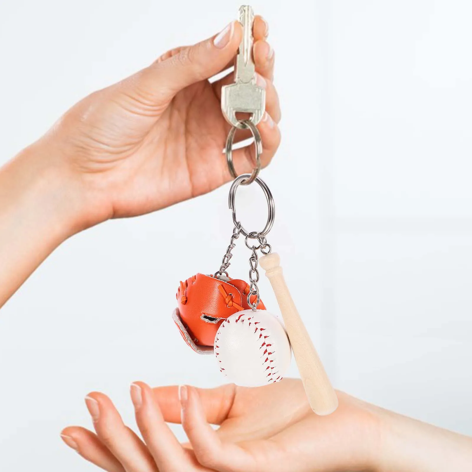 

2 Pcs Baseball Keychain Ornaments Softball Bulk Trinkets Favors with Bat Mit Chains Mini