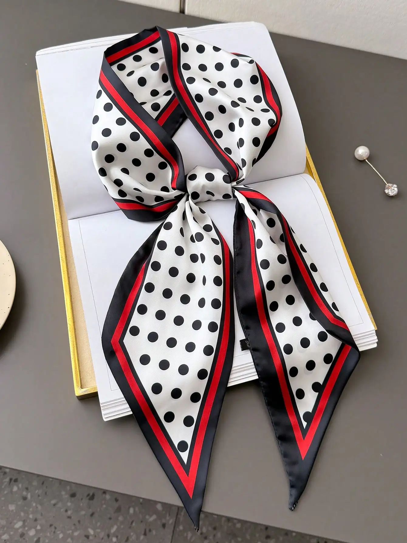

1Pc Multi-use Small Satin Scarf Versatile Decorative Neck Scarf Hair Tie Scrunchie Headband Hair Hoop Fashion Styling Accessory