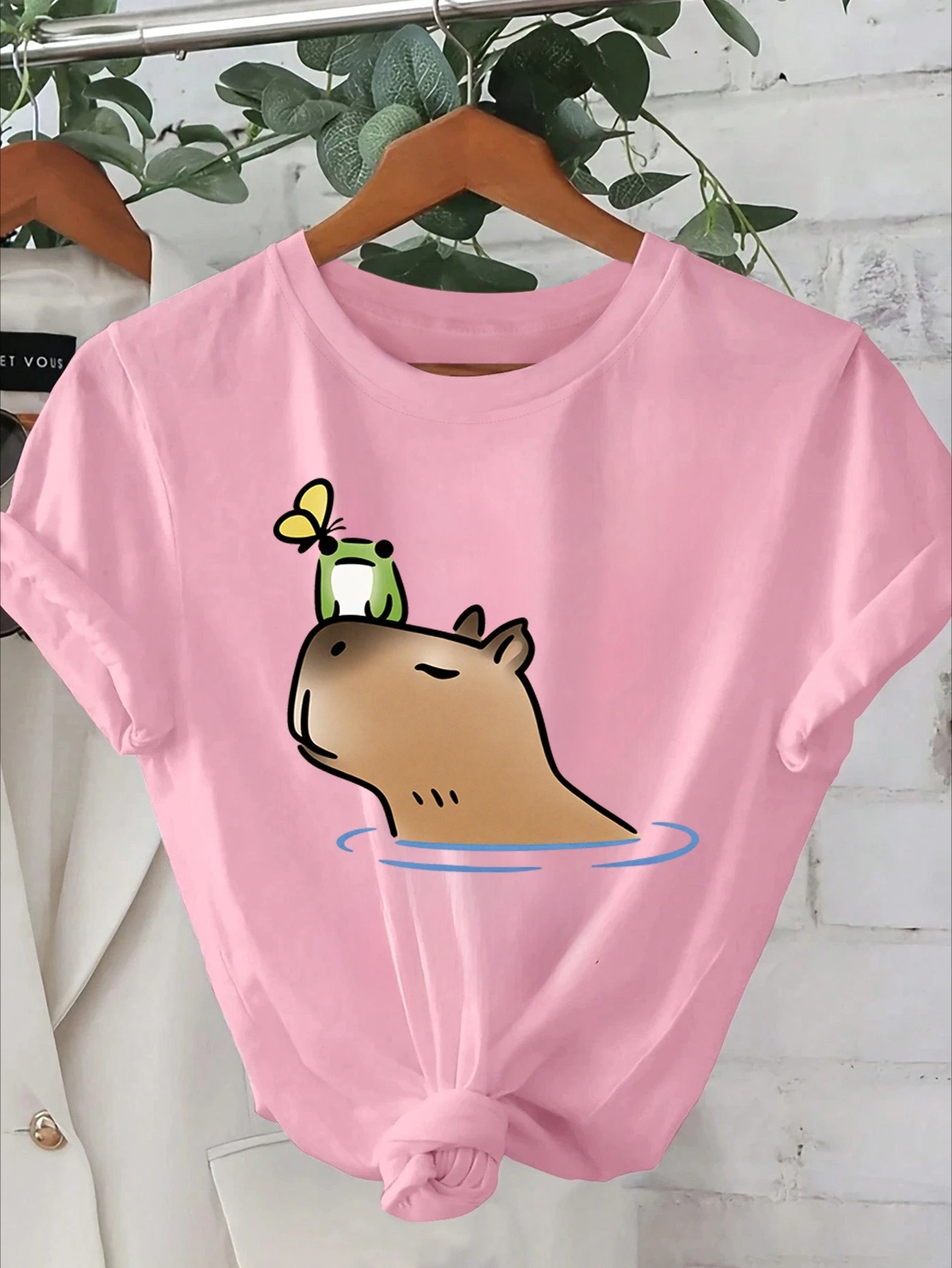 

Женская футболка с милым рисунком капибалы и мультяшным принтом, летняя футболка с короткими рукавами и круглым вырезом, женский топ, повседневная одежда