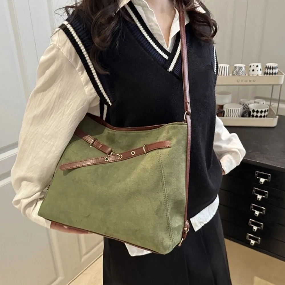 

Cute Large Capacity Suede Tote Bag Vintage Pure Color Commuting Shoulder Bag Elegant Handbag Hobo Bag Autumn and Winter