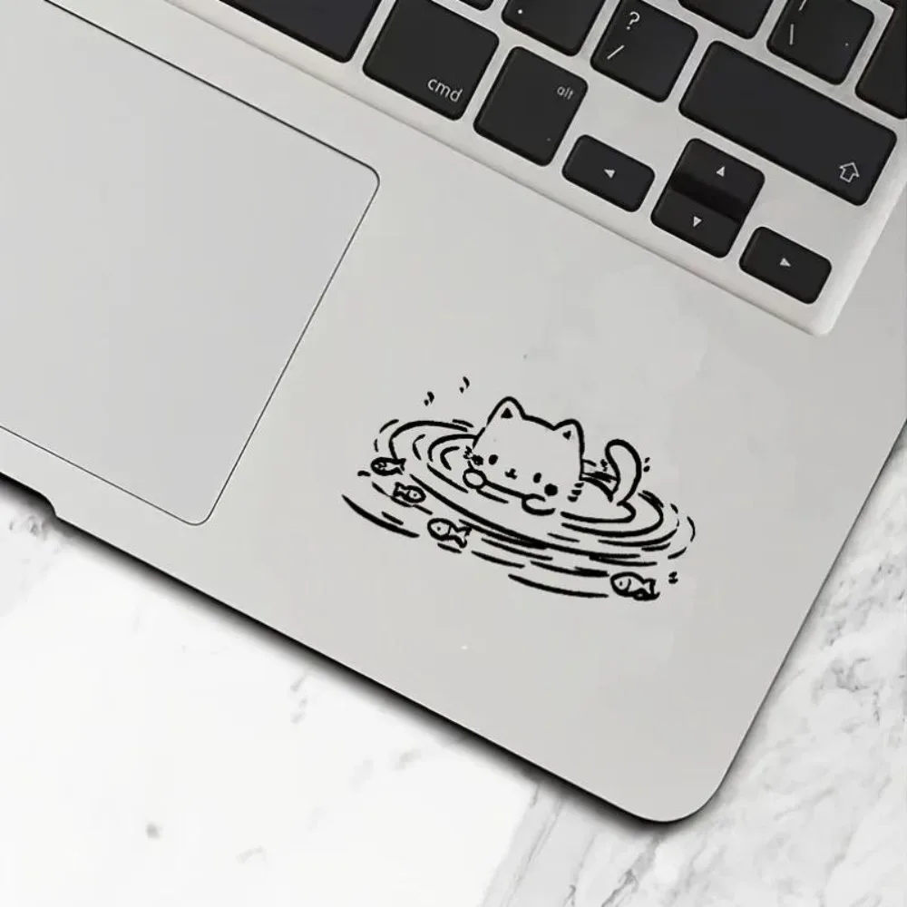 4 قطعة/المجموعة هريرة اللعب في المياه نمط ملصق أسود أبيض مقاوم للماء شارات الفينيل لديكور مرآة الرؤية الخلفية للسيارة